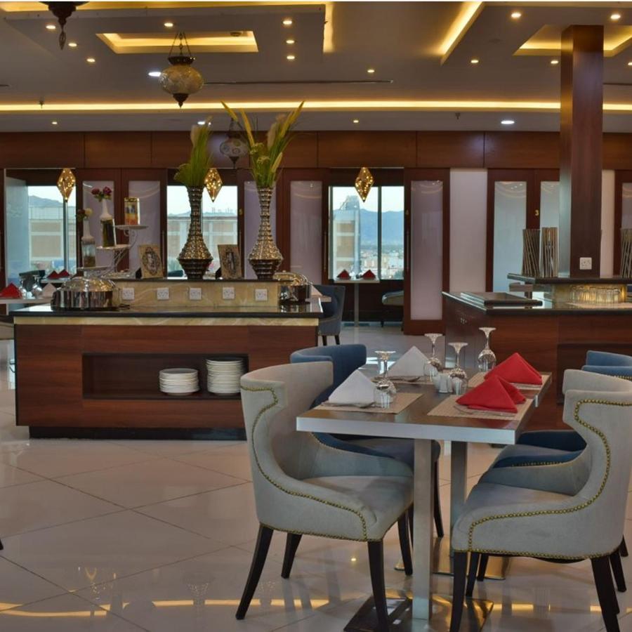 The District Hotel Najran Eksteriør billede